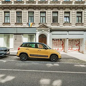 https://mariahilf-city-living-1060.vienna-besthotels.com