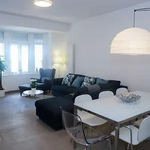 https://high-class-flat.luxembourghotelsguide.com